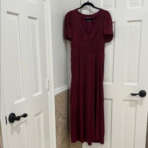Somerset Elegant Burgundy Maxi Dress